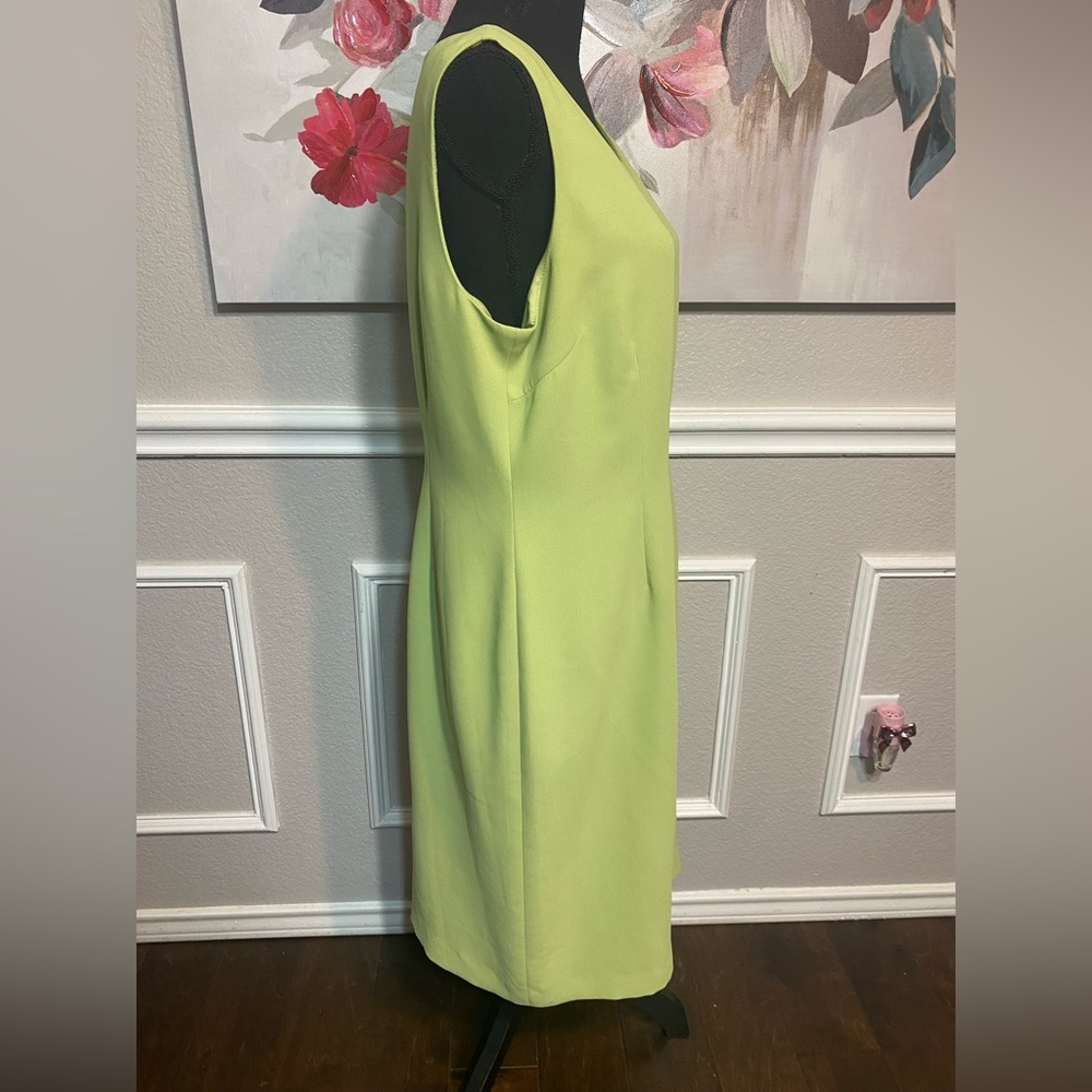Jones Studio Vibrant Green Dress - Picture 8 of 15